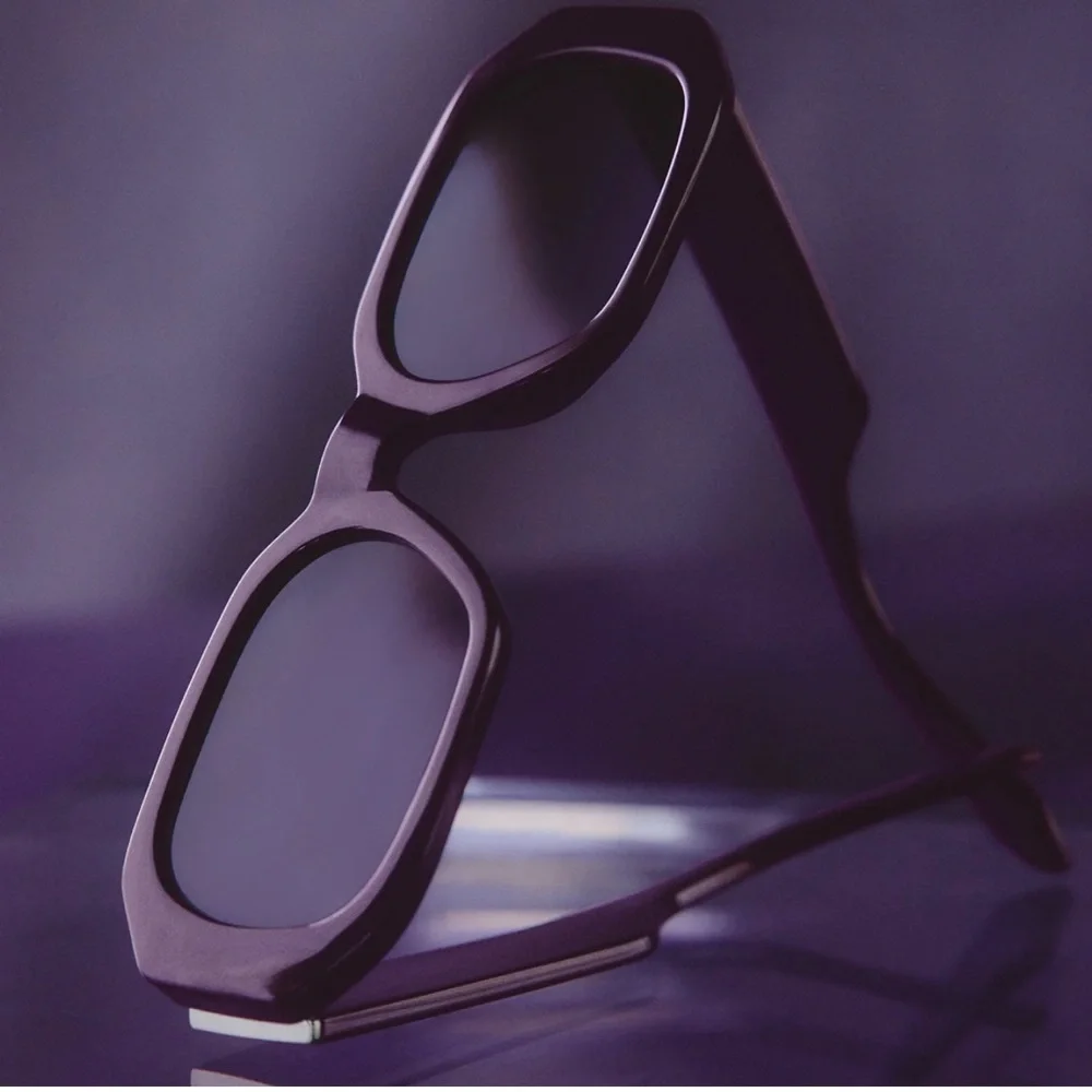 QUAY Hyped Up Sunglasses Amethyst Purple Frame Dark Amethyst Gradient Lens NWT